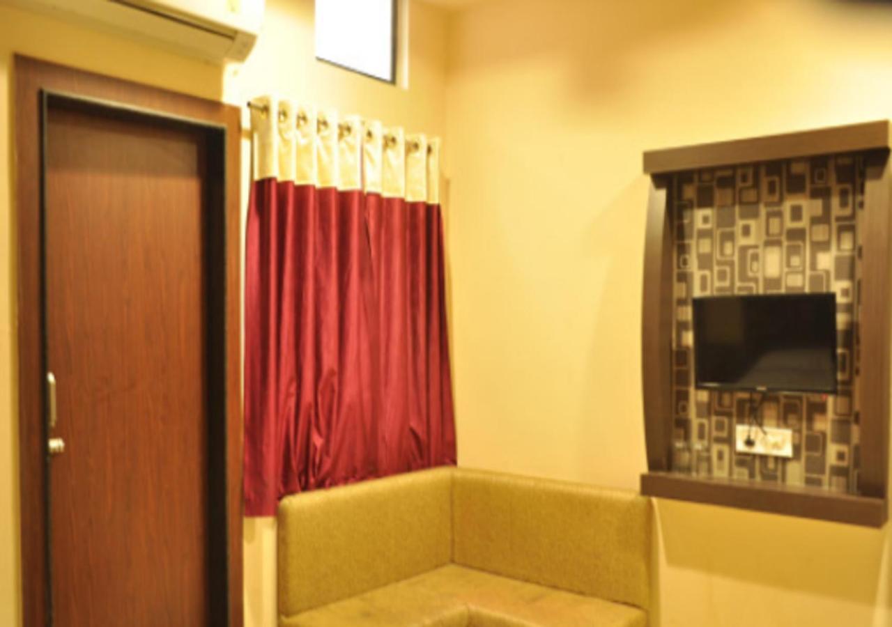 Hotel Royal Palace Ujjain Exterior foto